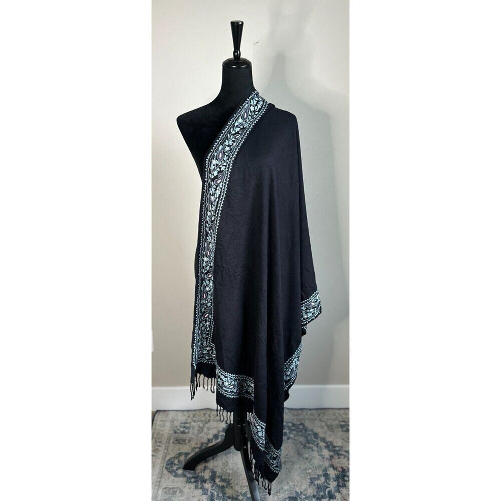 VALERIE STEVENS Navy Embroidered Rectangular Scarf